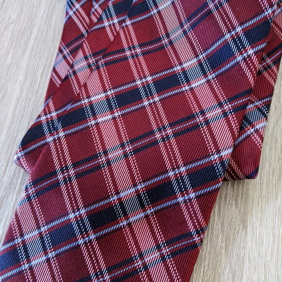 Chaps 4" Necktie - Red/Blue - Picture 4 of 4